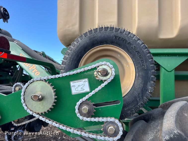 image for item FB0945 2015 Great Plains YP-1225A planter