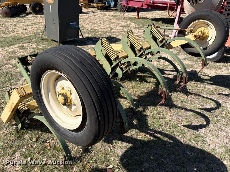 image for item FB8019 Field cultivator