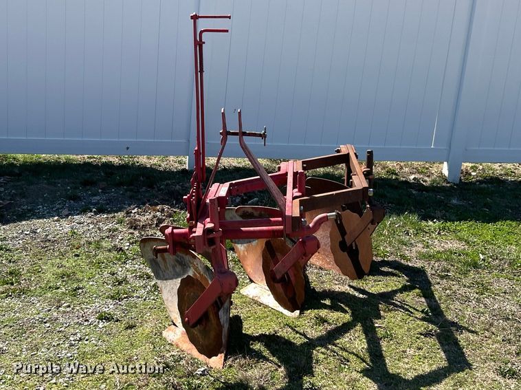 image for item FC5164 Ford three bottom plow