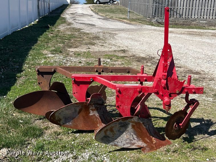 image for item FC5164 Ford three bottom plow