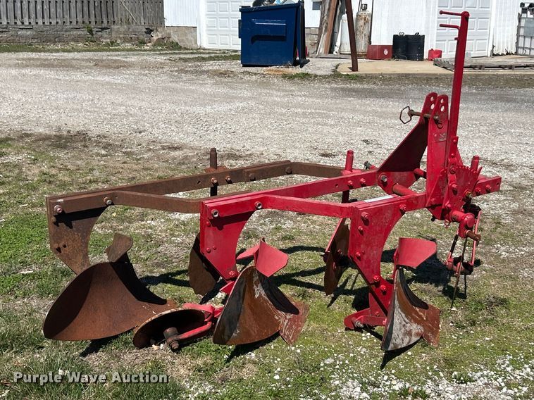image for item FC5164 Ford three bottom plow
