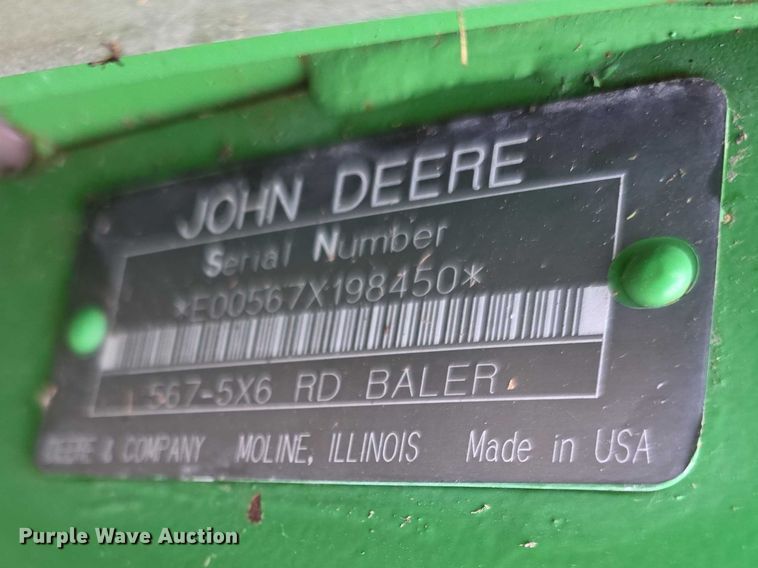 image for item FI0904 2003 John Deere 567 MegaWide round baler