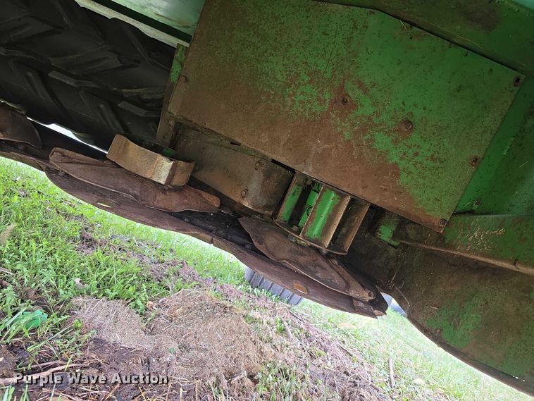 image for item FI0905 John Deere MoCo 956 