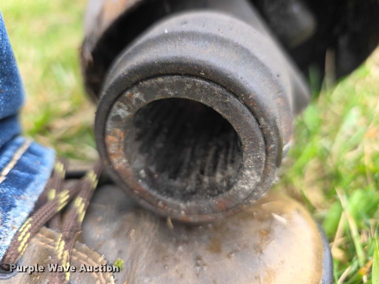 image for item FI0905 John Deere MoCo 956 