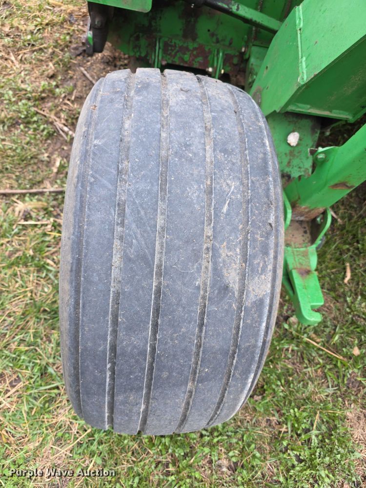 image for item FI0905 John Deere MoCo 956 