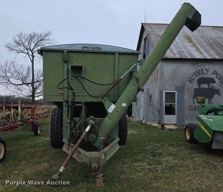 image for item FI0906 Grain King grain cart