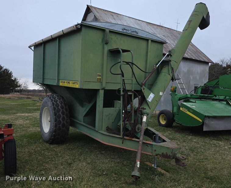 image for item FI0906 Grain King grain cart