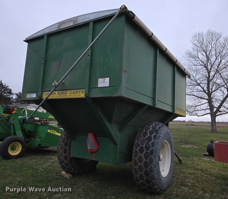 image for item FI0906 Grain King grain cart