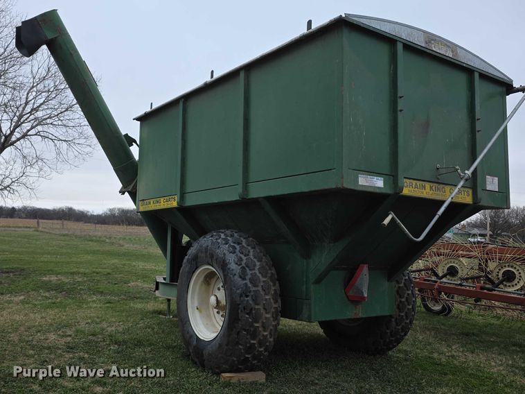 image for item FI0906 Grain King grain cart