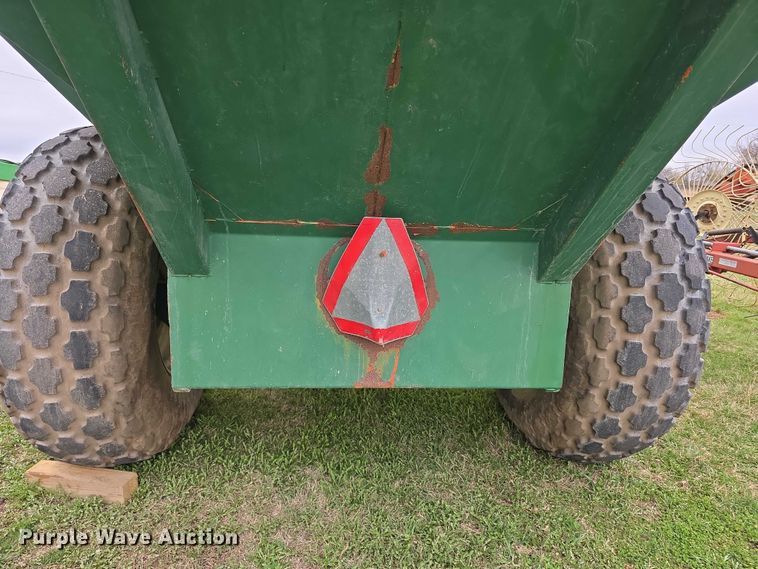 image for item FI0906 Grain King grain cart