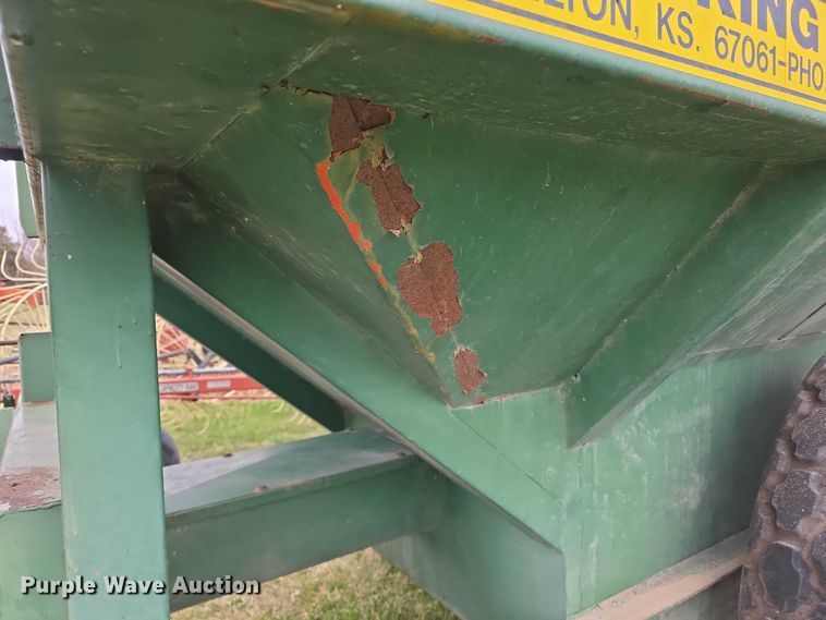 image for item FI0906 Grain King grain cart