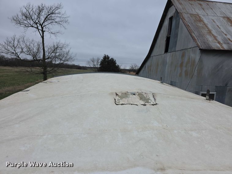 image for item FI0906 Grain King grain cart