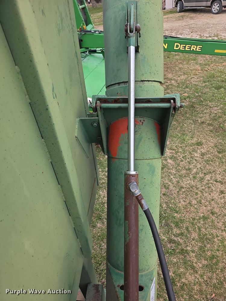 image for item FI0906 Grain King grain cart