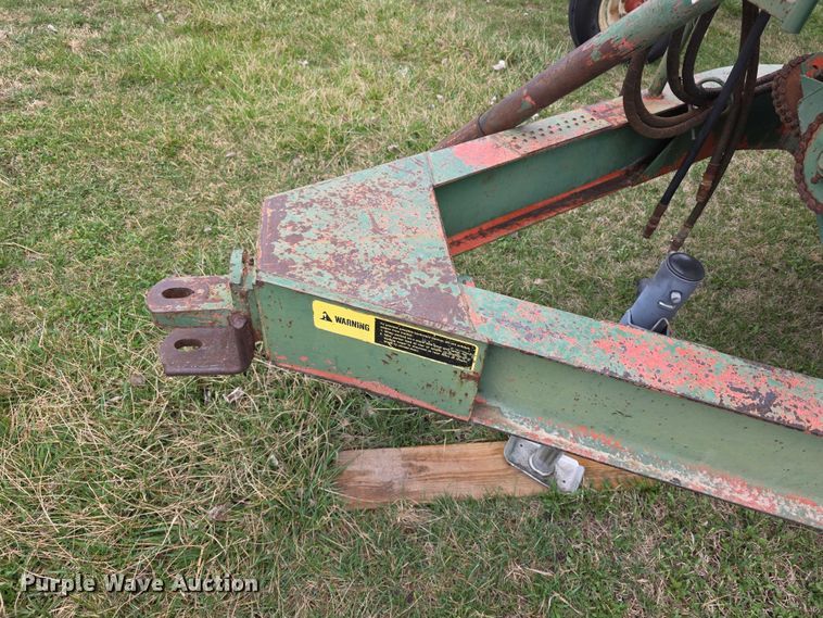image for item FI0906 Grain King grain cart