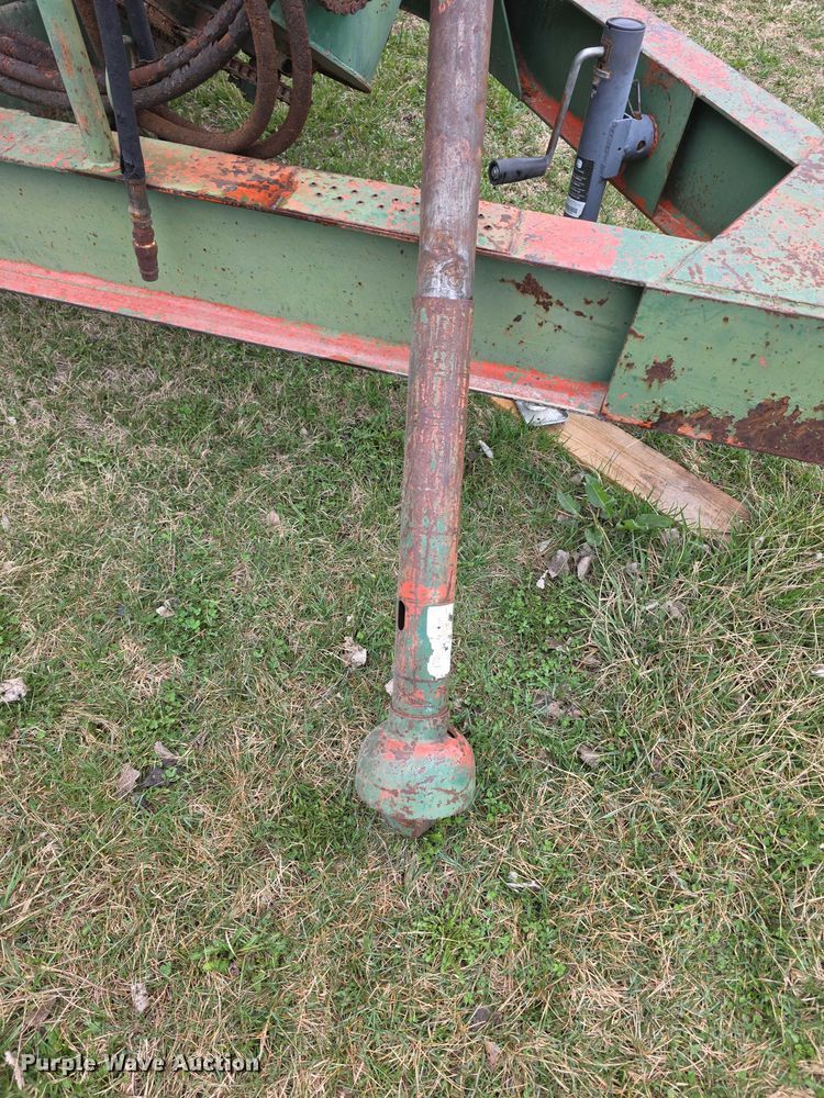 image for item FI0906 Grain King grain cart