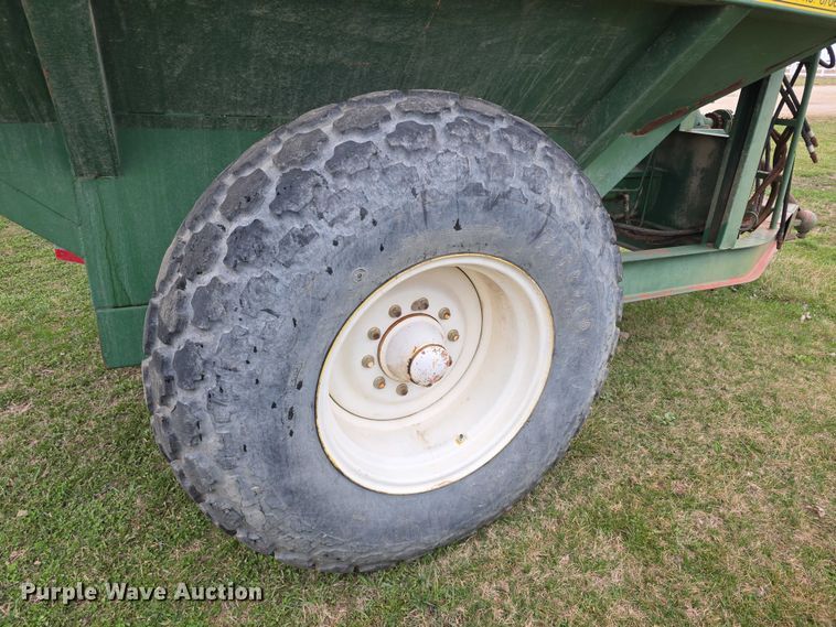 image for item FI0906 Grain King grain cart