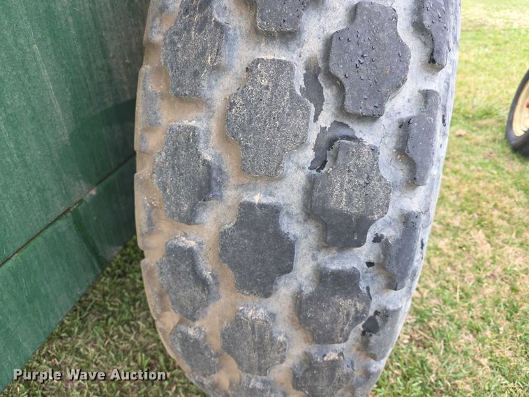 image for item FI0906 Grain King grain cart