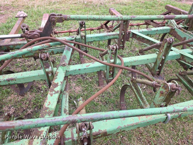 image for item FI0909 John Deere field cultivator
