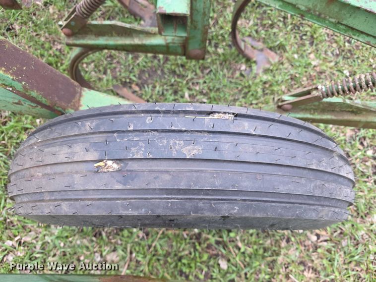 image for item FI0909 John Deere field cultivator