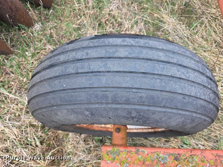 image for item FI0911 Allis Chalmers 2600  double off-set disk