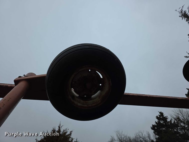 image for item FI0911 Allis Chalmers 2600  double off-set disk