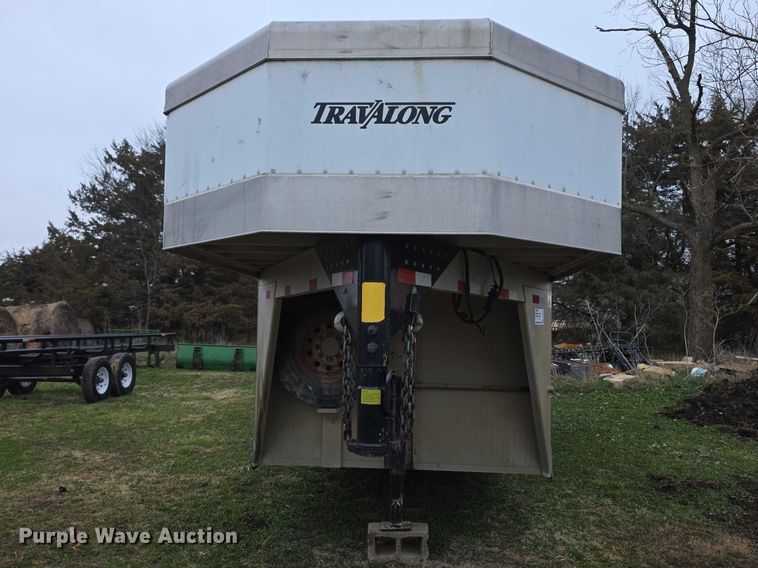 image for item FI0928 2002 Liberty livestock trailer