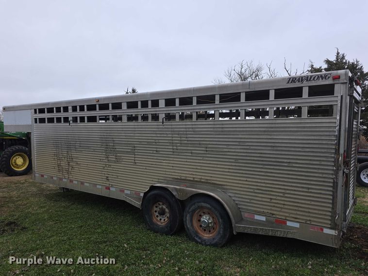 image for item FI0928 2002 Liberty livestock trailer