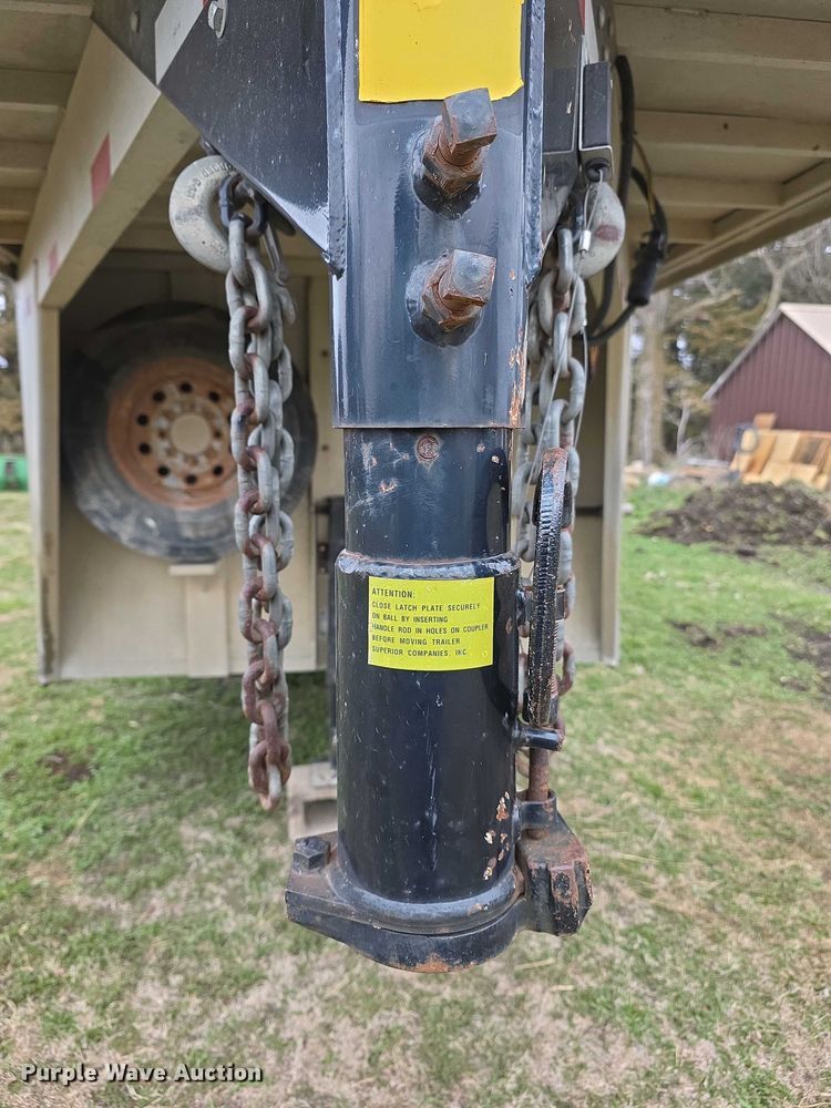 image for item FI0928 2002 Liberty livestock trailer