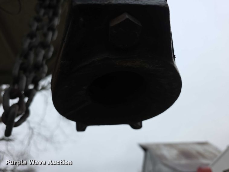 image for item FI0928 2002 Liberty livestock trailer