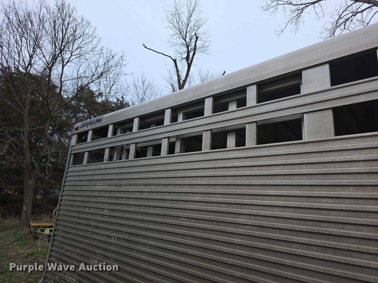 image for item FI0928 2002 Liberty livestock trailer