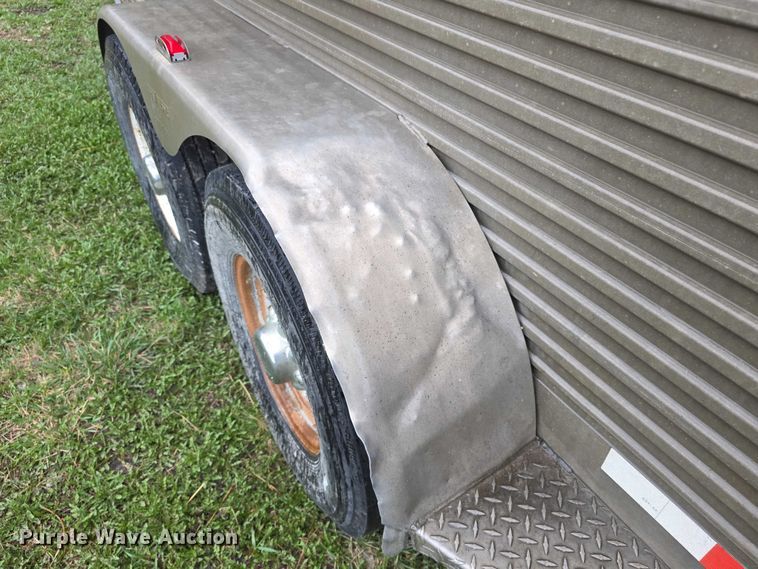 image for item FI0928 2002 Liberty livestock trailer
