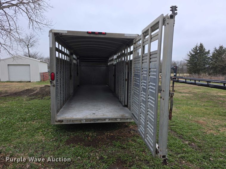image for item FI0928 2002 Liberty livestock trailer