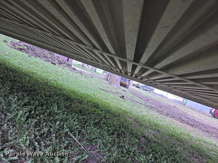 image for item FI0928 2002 Liberty livestock trailer