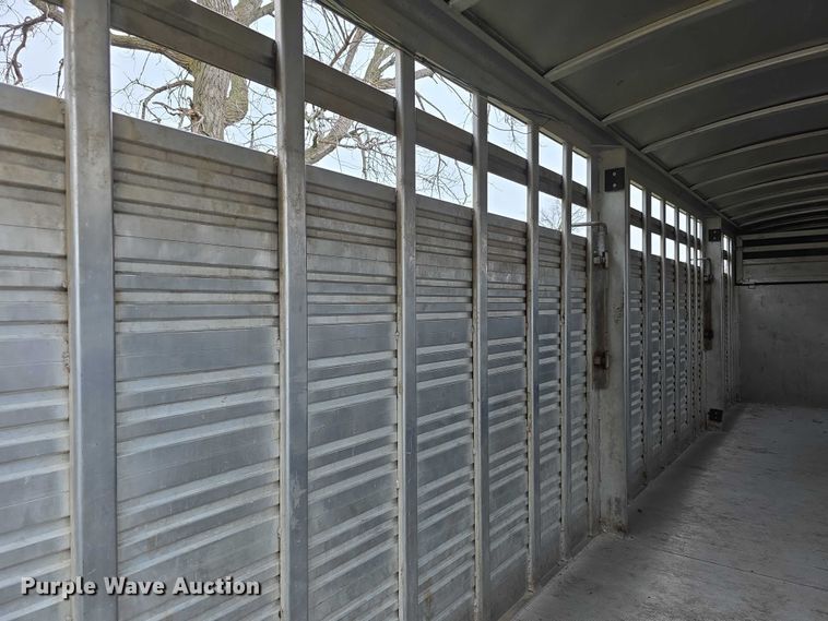 image for item FI0928 2002 Liberty livestock trailer