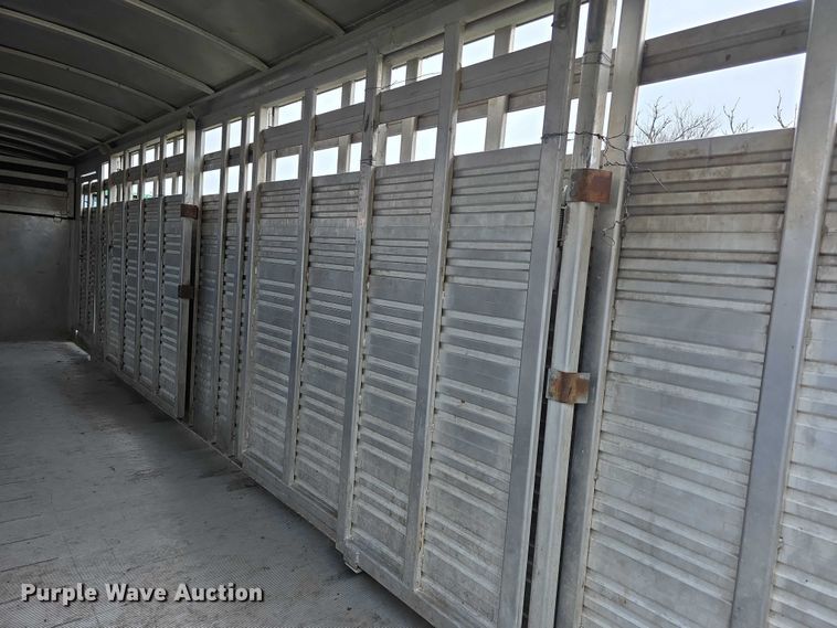 image for item FI0928 2002 Liberty livestock trailer