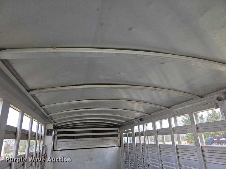 image for item FI0928 2002 Liberty livestock trailer