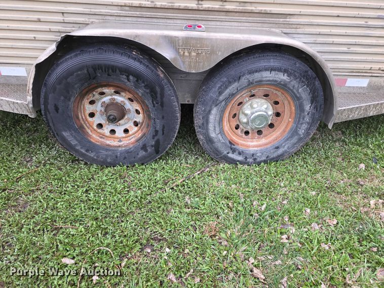 image for item FI0928 2002 Liberty livestock trailer