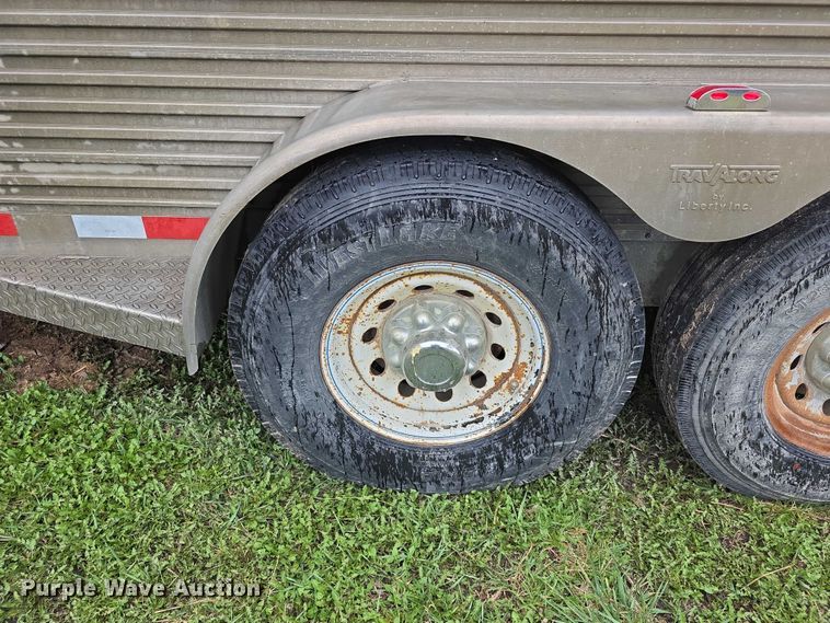 image for item FI0928 2002 Liberty livestock trailer