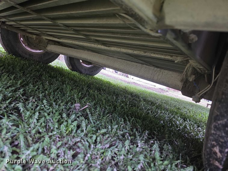 image for item FI0928 2002 Liberty livestock trailer