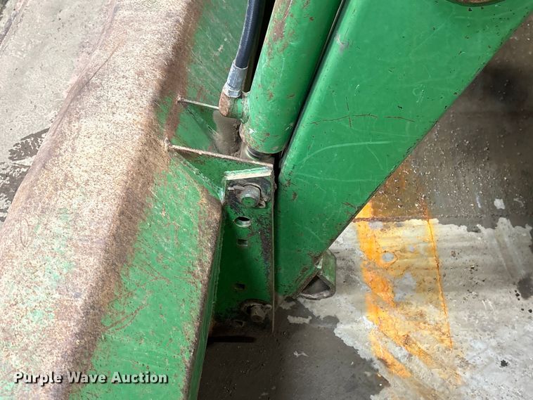 image for item FK1522 1991 John Deere 2955 tractor