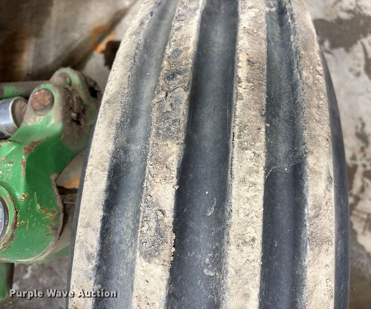 image for item FK1522 1991 John Deere 2955 tractor