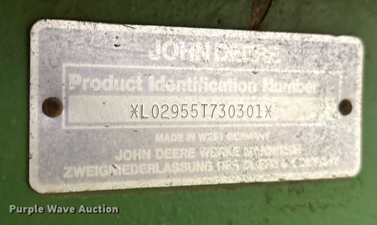 image for item FK1522 1991 John Deere 2955 tractor