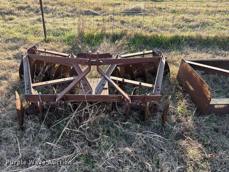 image for item NK9058 Plow tandem off-set disk