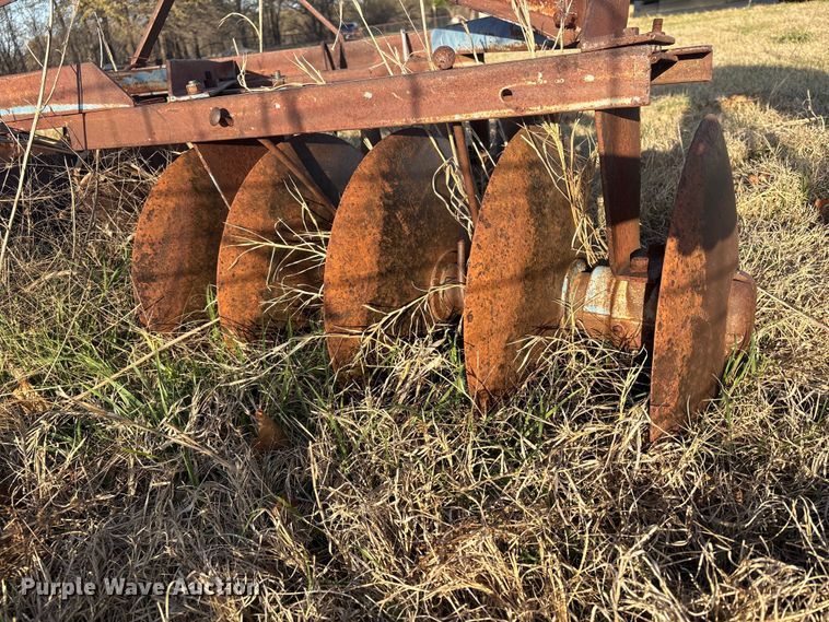 image for item NK9058 Plow tandem off-set disk