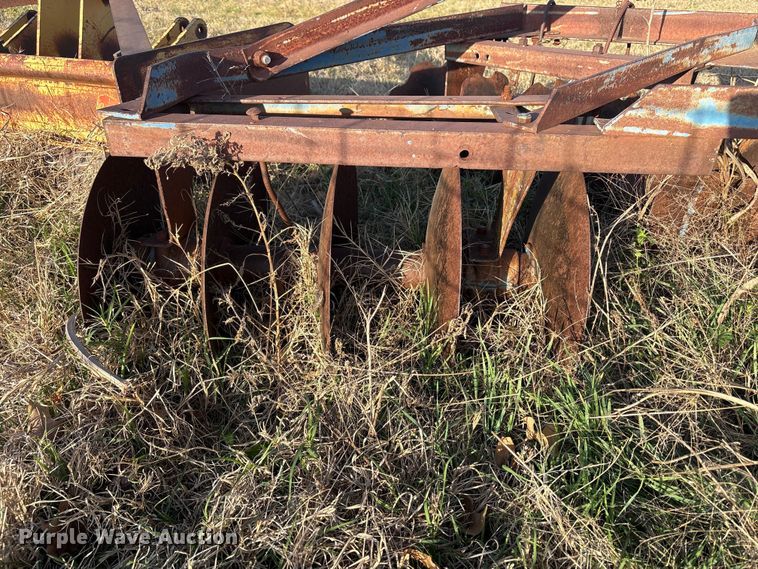 image for item NK9058 Plow tandem off-set disk