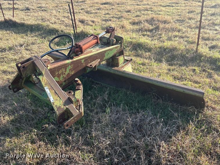 image for item NK9059 John Deere three point blade