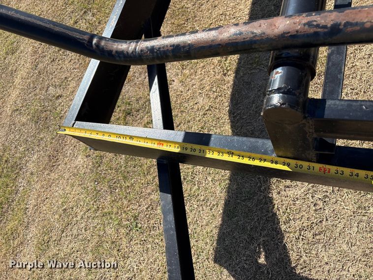 image for item NK9060 Circle hay bale trailer