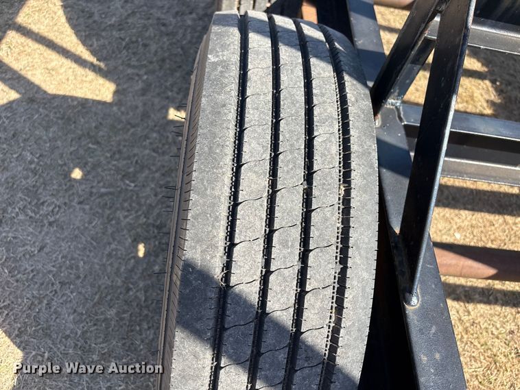 image for item NK9060 Circle hay bale trailer