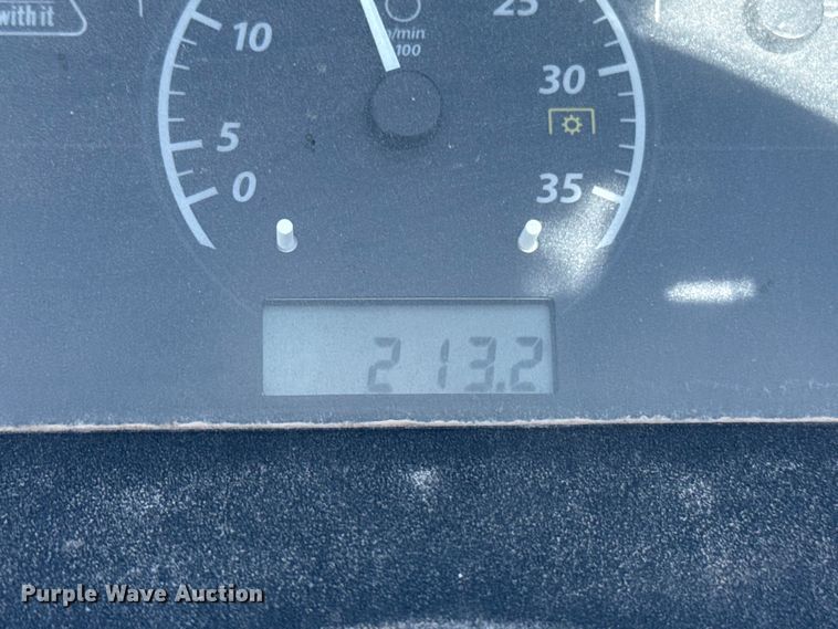 image for item YA2859 2024 John Deere 1025R MFWD tractor