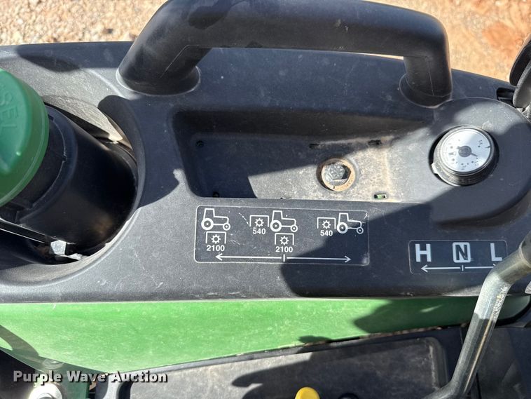 image for item YA2859 2024 John Deere 1025R MFWD tractor